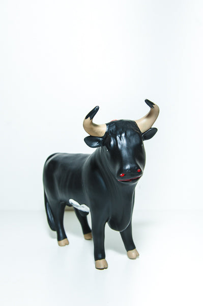 Touro dos Açores Figura com Licor de Maracujá - Açores