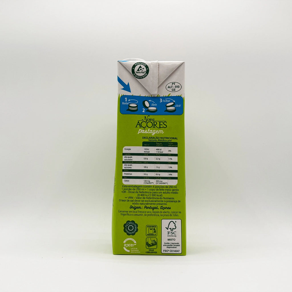 Leite UHT Nova Açores Meio Gordo 1l - Açores