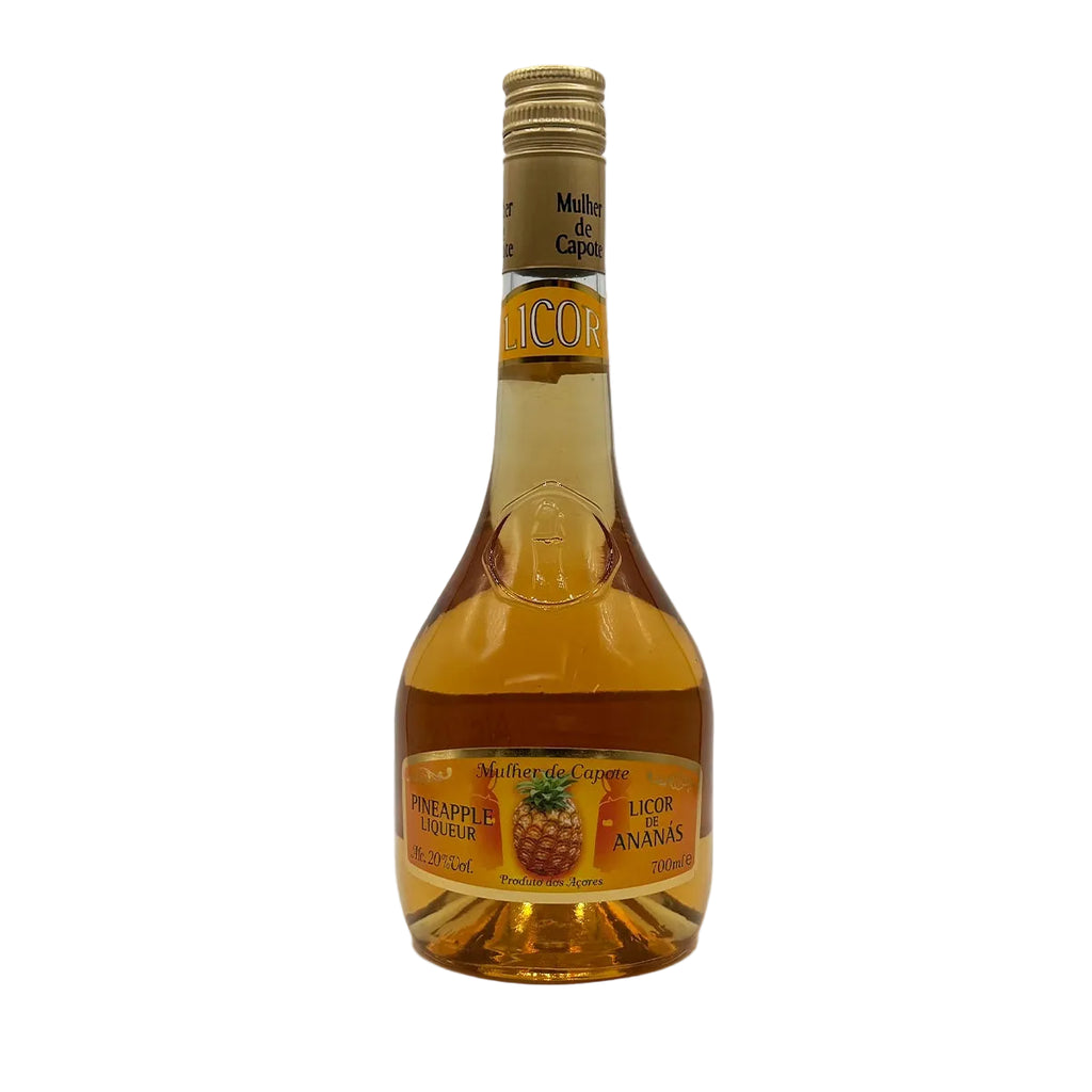 Licor de ananás Mulher de Capote 700ml produzido nos Açores