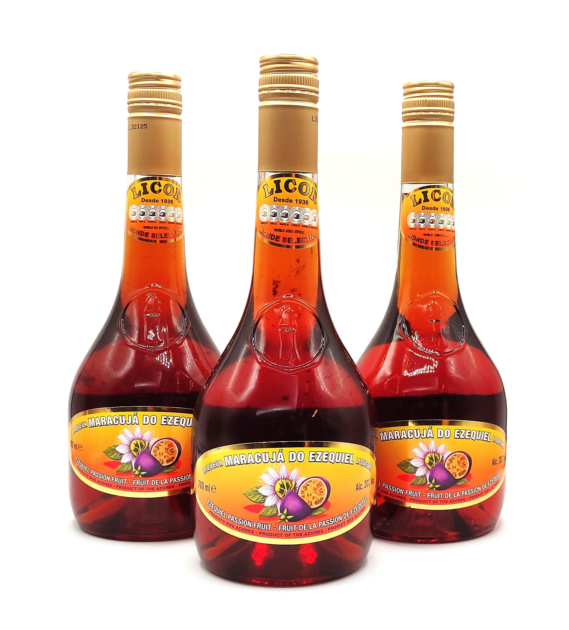 Licor de maracujá do Ezequiel 700ml produzido em São Miguel Açores